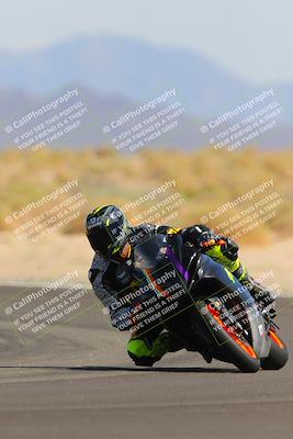 media/Oct-08-2022-SoCal Trackdays (Sat) [[1fc3beec89]]/Turn 16 (125pm)/